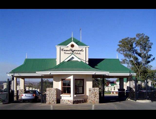 3 BEDROOM TOWNHOUSE FOR SALE IN CANDLEWOODS COUNTRY ESTATE